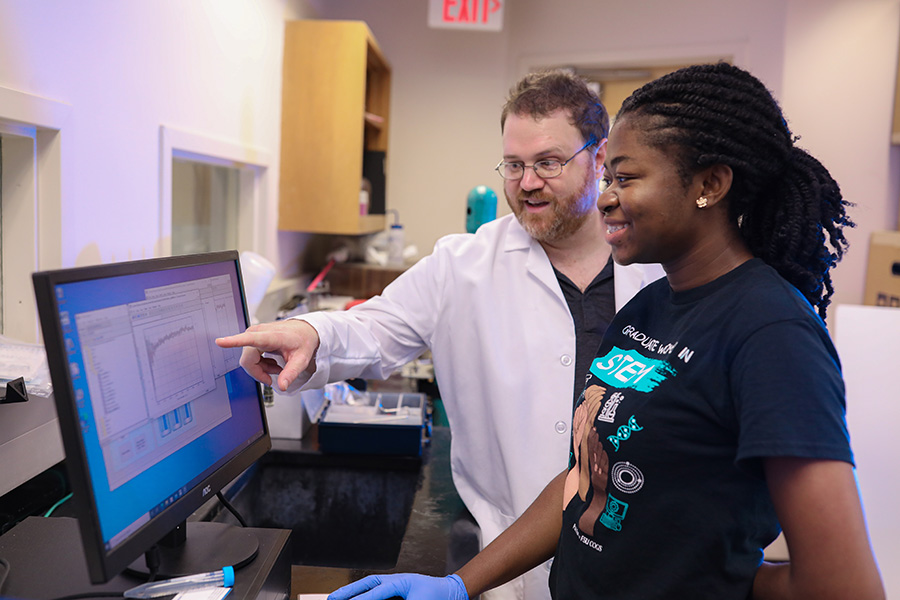 Faculty member assists graduate student